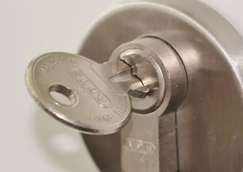New-Locks-Installation--in-Oak-Creek-Wisconsin-new-locks-installation-oak-creek-wisconsin.jpg-image